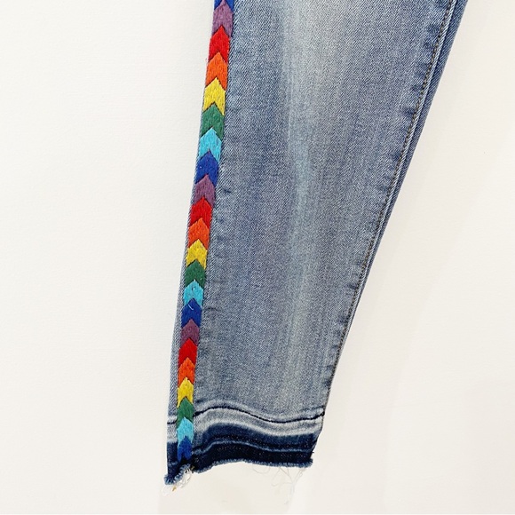DRIFTWOOD Skinny High Rise Jackie Jeans with Embroidered Arrows Size 25 - Picture 3 of 9